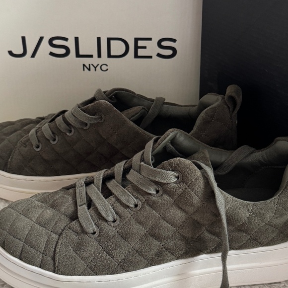 NWOT J Slides Quilted Sneakers - Picture 11 of 13